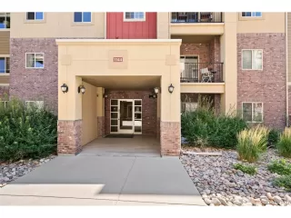 Photo #6: 2337577 Listing