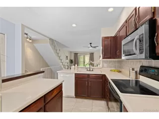 Photo #2: 2337678 Listing 