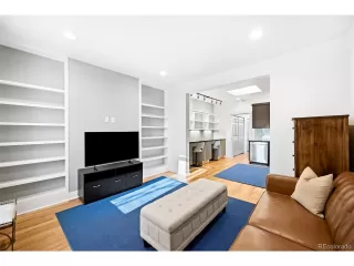 Photo #2: 2338263 Listing 