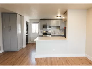 Photo #3: 2339848 Listing 