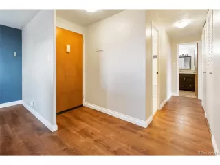 Photo #5: 2340238 Listing 