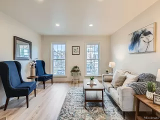 Photo #3: 2340866 Listing