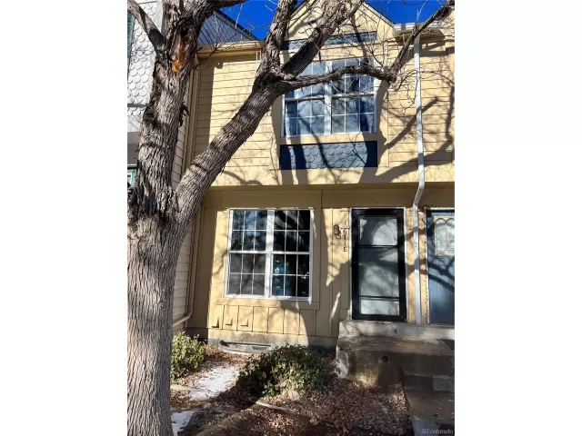 MLS: 2341124 Condo For Sale