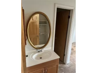 Photo #6: 2341124 Listing