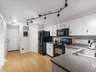 Photo #5: 2341142 Listing