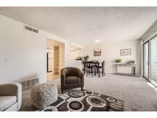 Photo #3: 2341710 Listing