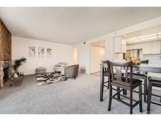 Photo #5: 2341710 Listing