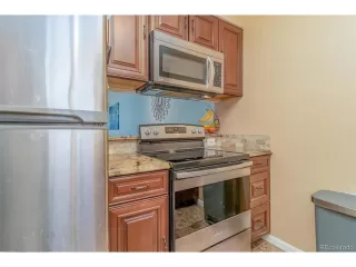 Photo #3: 2344378 Listing