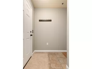 Photo #2: 2345752 Listing