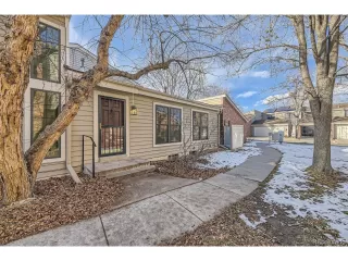 Photo #3: 2347789 Listing