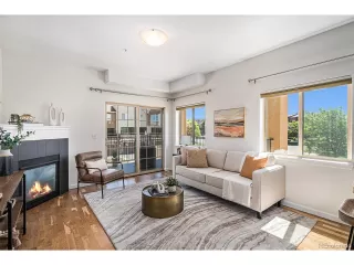 Photo #5: 2348157 Listing