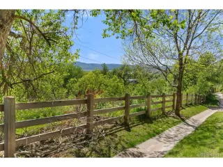 Photo #3: 2348404 Listing 