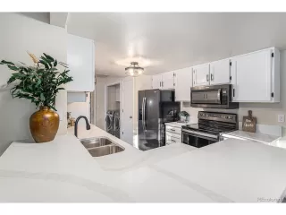 Photo #6: 2350513 Listing