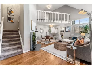 Photo #2: 2350708 Listing