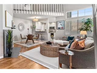 Photo #3: 2350708 Listing