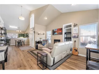 Photo #5: 2352175 Listing