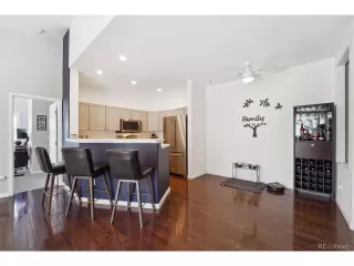 Photo #3: 2352319 Listing