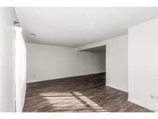 Photo #5: 2352678 Listing