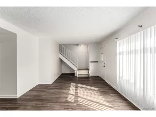 Photo #6: 2352678 Listing