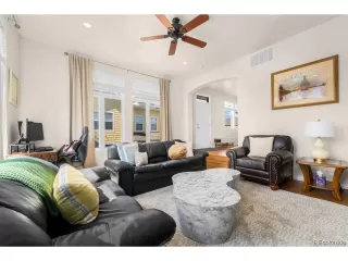 Photo #3: 2356109 Listing