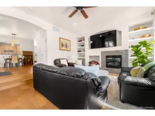 Photo #4: 2356109 Listing