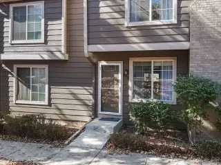 Photo #3: 2358074 Listing