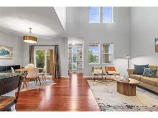 Photo #6: 2358198 Listing