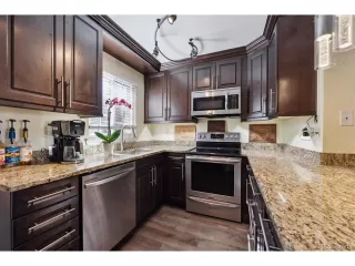 Photo #6: 2358330 Listing