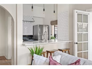 Photo #2: 2360215 Listing 