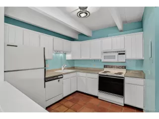 Photo #3: 2360932 Listing 