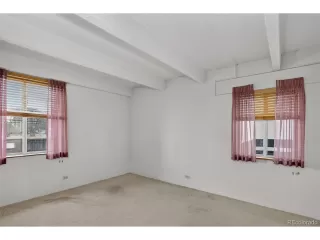 Photo #6: 2360932 Listing 