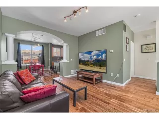 Photo #4: 2362782 Listing