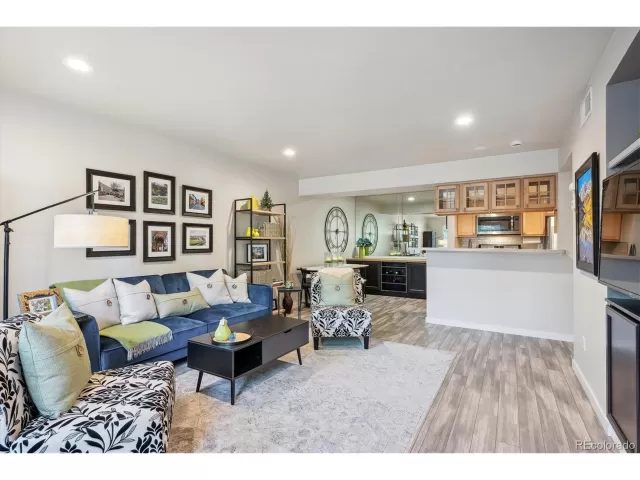 MLS: 2362961 Condo For Sale