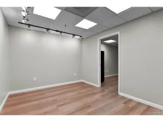 Photo #6: 2364994 Listing