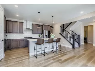 Photo #6: 2365606 Listing 