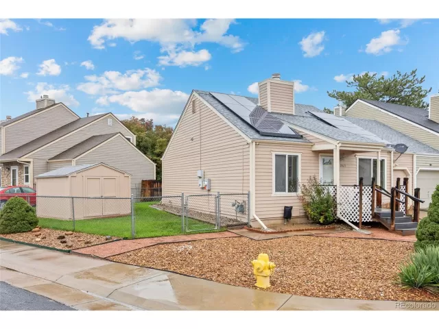 MLS: 2368192 Condo For Sale