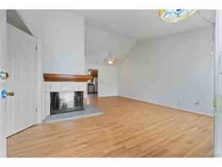 Photo #5: 2368192 Listing 