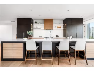 Photo #3: 2369377 Listing