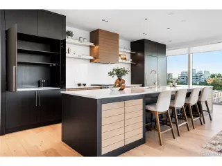 Photo #4: 2369377 Listing