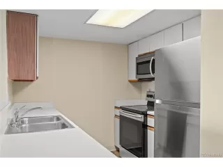 Photo #3: 2369867 Listing 