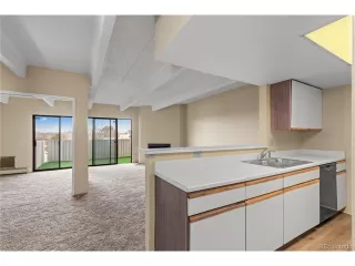 Photo #6: 2369867 Listing 