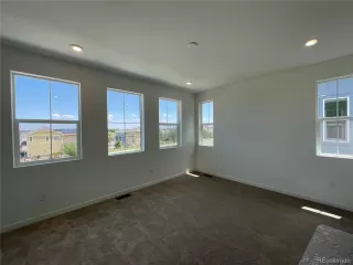 Photo #6: 2371165 Listing