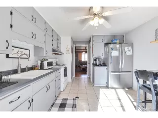 Photo #5: 2372895 Listing