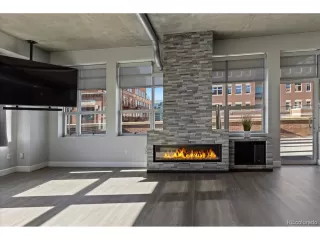 Photo #4: 2374305 Listing