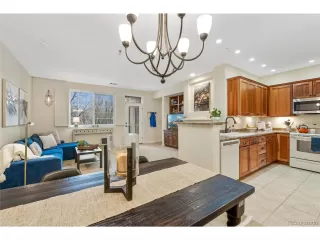 Photo #6: 2375967 Listing 