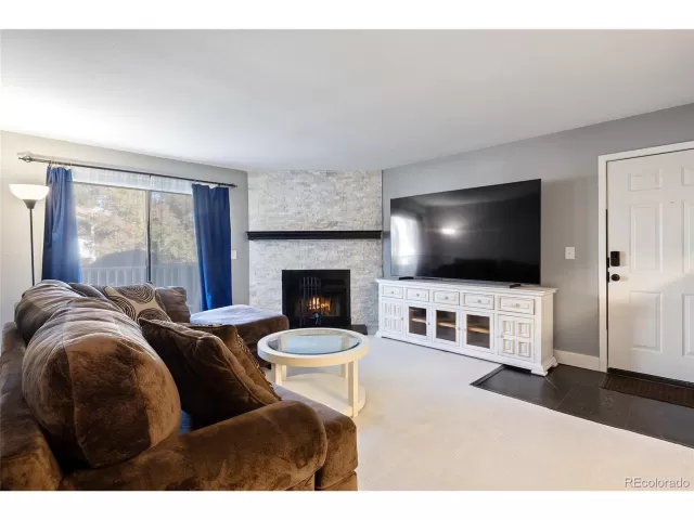 MLS: 2376150 Condo For Sale