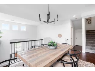 Photo #5: 2377850 Listing