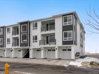 Photo #3: 2378644 Listing