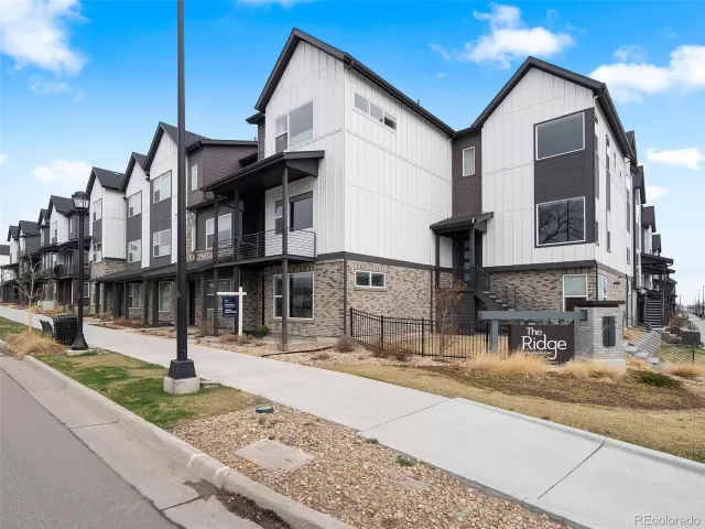 MLS: 2378907 Condo For Sale