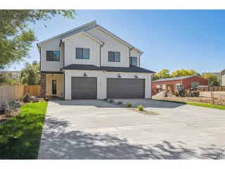 Photo #2: 2379698 Listing 